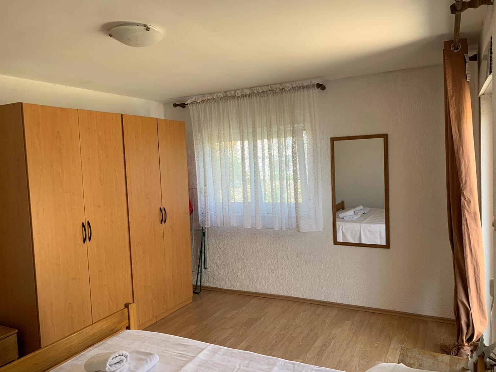 Apartmani Kutlesa Vodice Kültér fotó